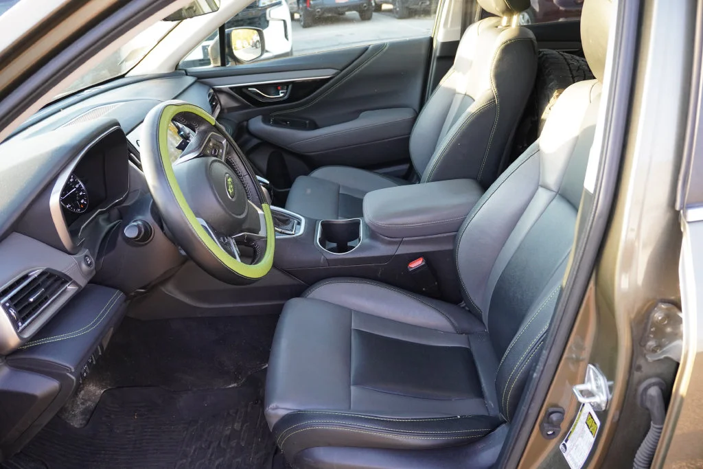 Used 2021 Green Metallic Subaru Onyx Edition XT image 4