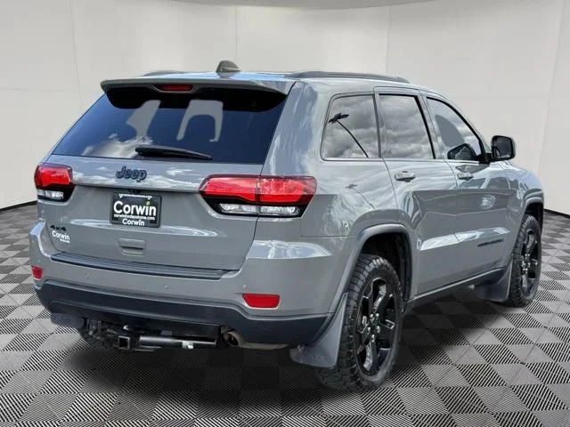 Used 2019 Sting Gray Clearcoat Jeep Laredo image 14