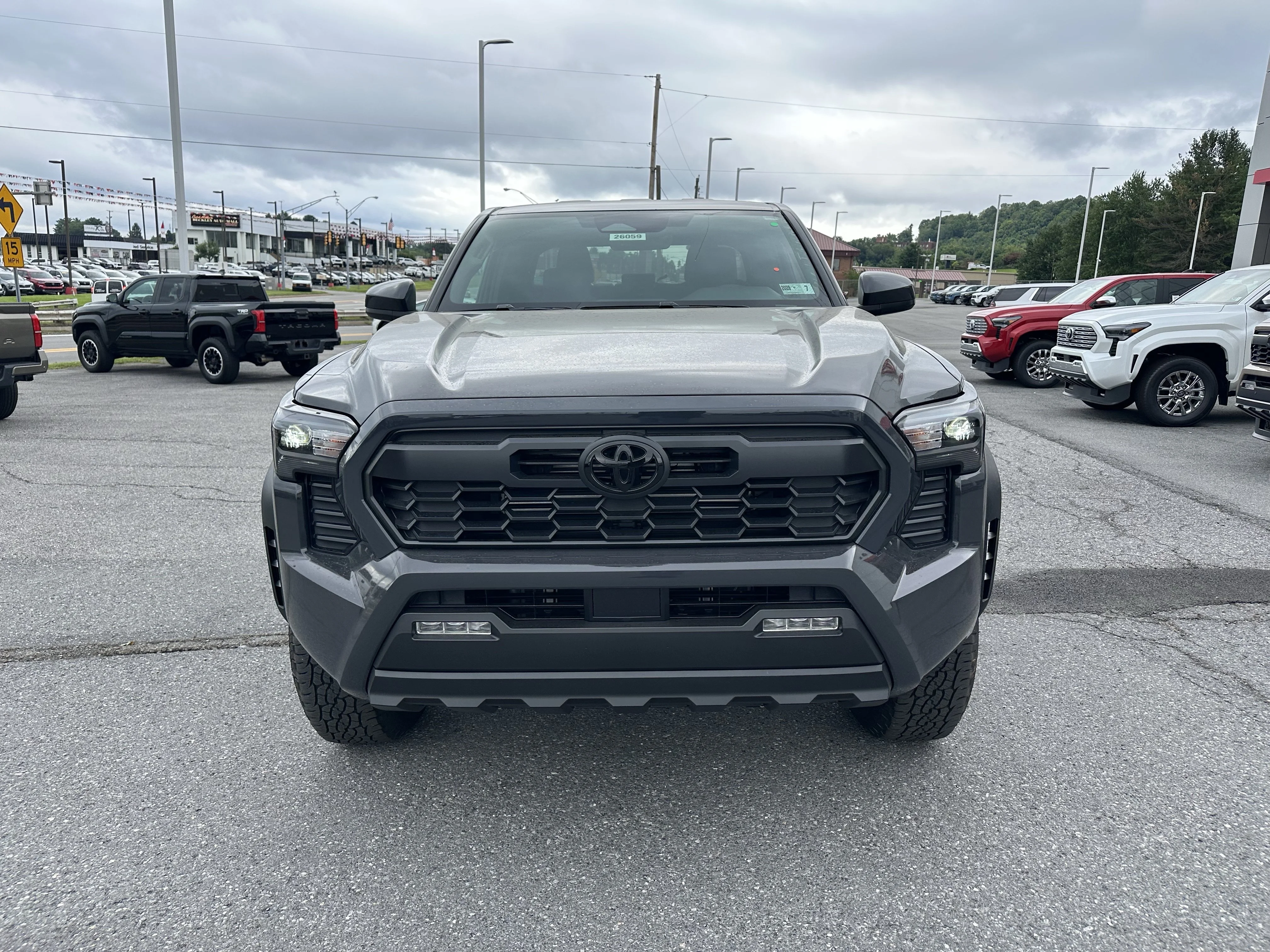 2026 Toyota Tacoma TRD Off Road - Photo 8