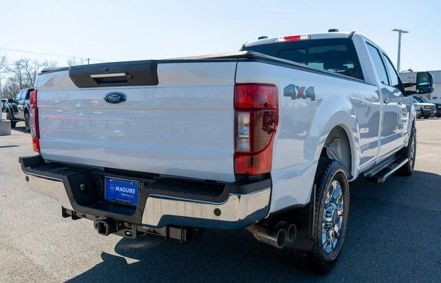 Used 2022 White Ford Lariat image 6