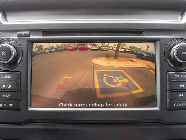 Used 2019 Silver Nissan PRO-4X image 16
