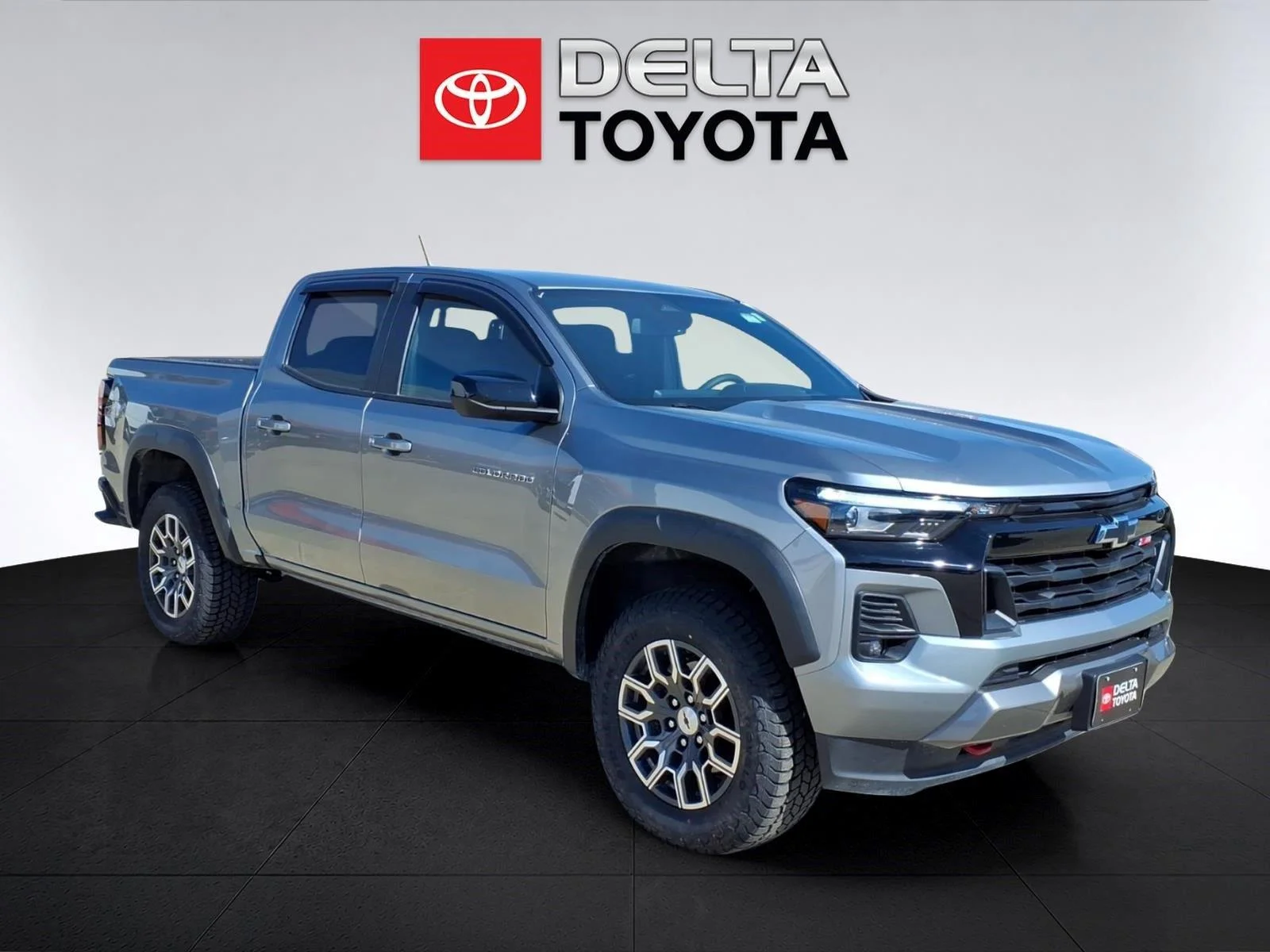 Used 2024 Sterling Gray Metallic Chevrolet 4WD Z71 image 7