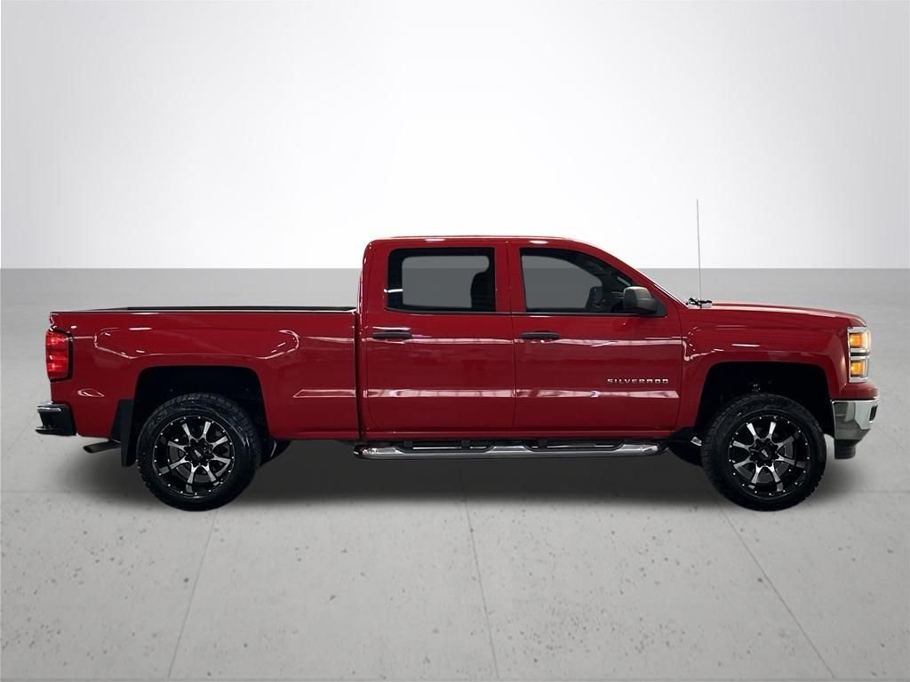 Used 2014 Red Chevrolet LT image 9