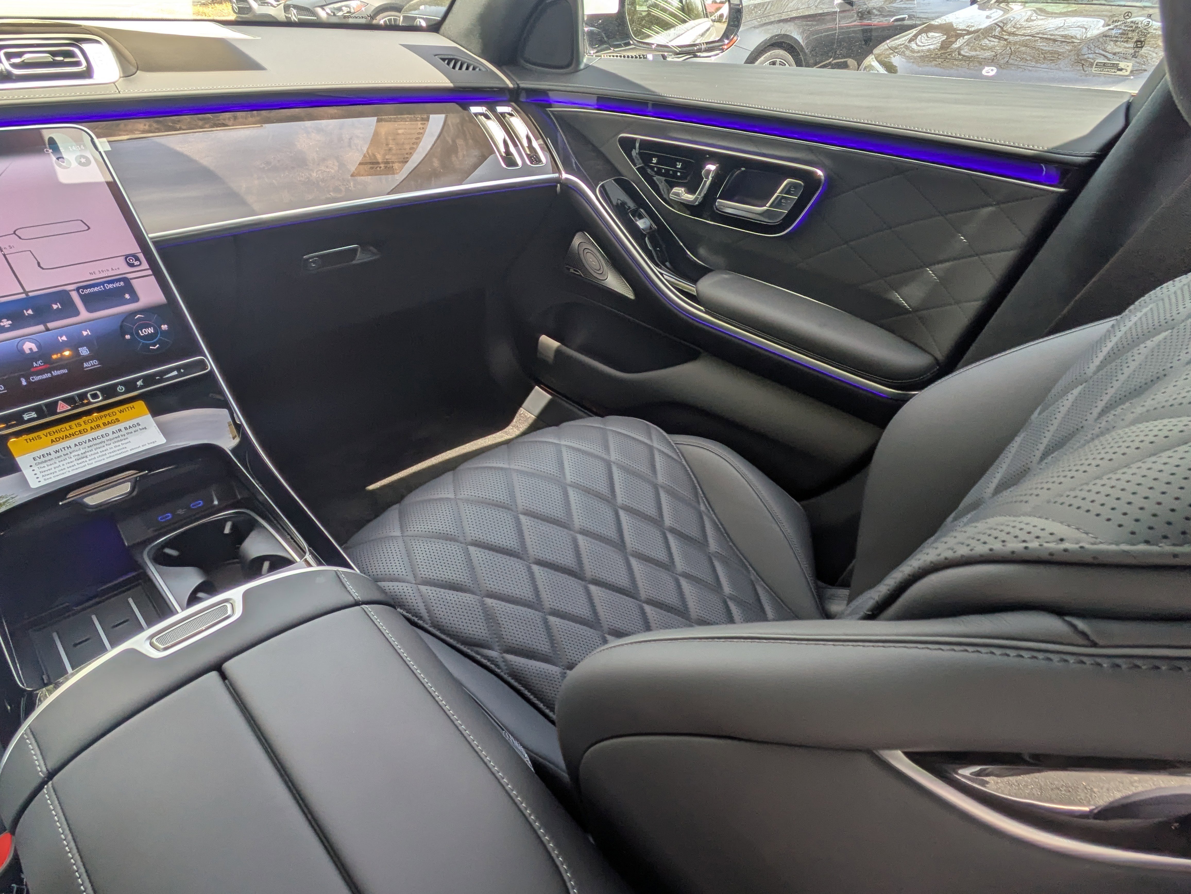 New 2026 MANUFAKTUR Moonlight White Metallic Mercedes-Benz S 580 image 14