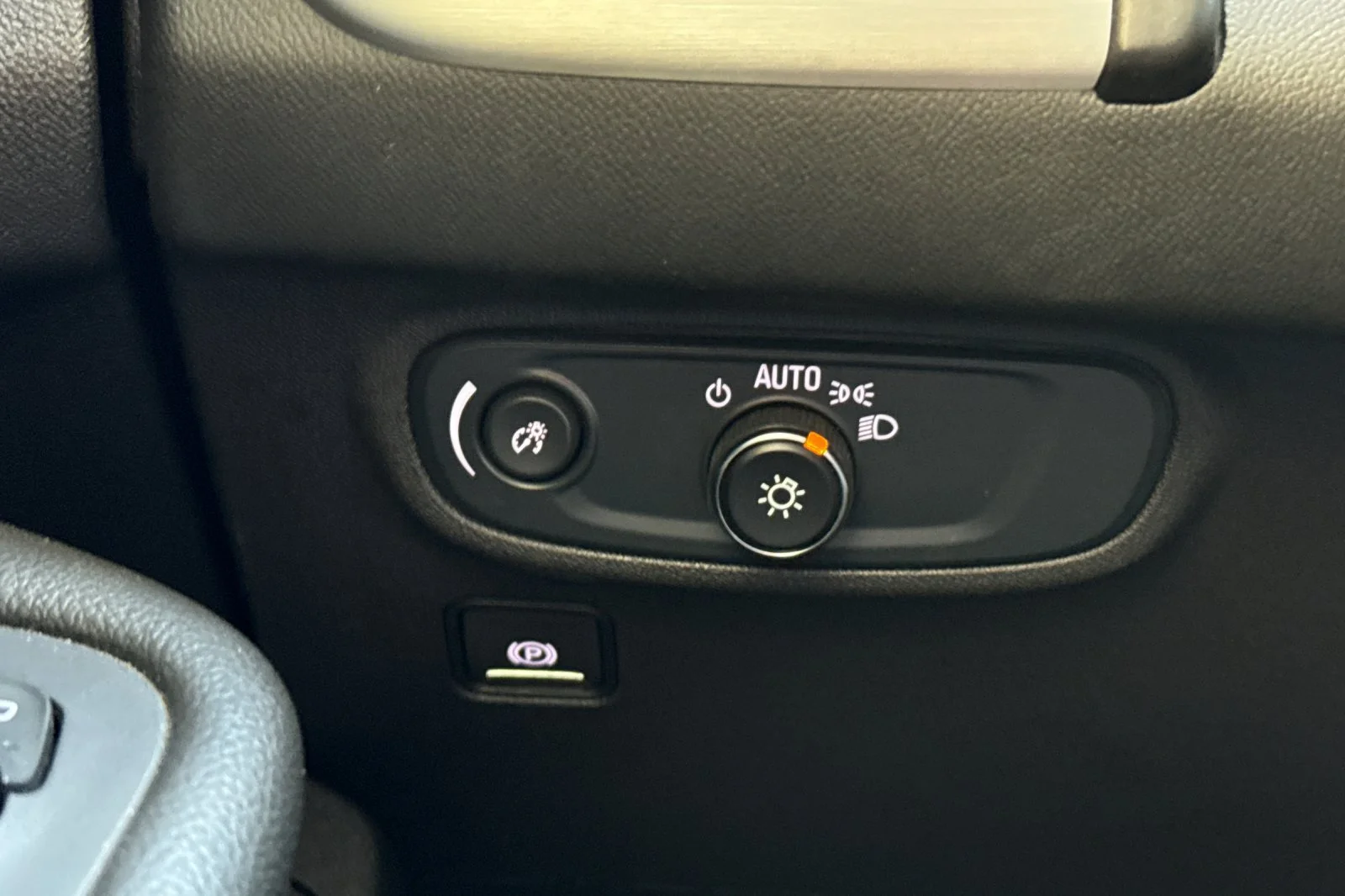 2024 GMC Terrain SLE - Photo 36