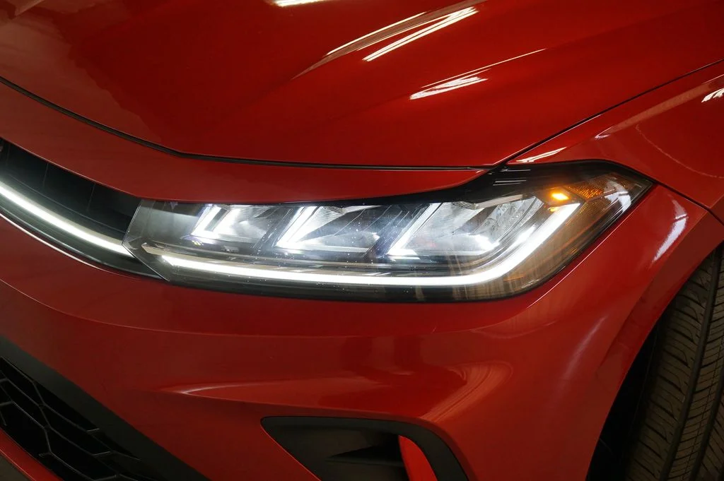 New 2026 Kings Red Metallic Volkswagen 2.0T Autobahn image 28