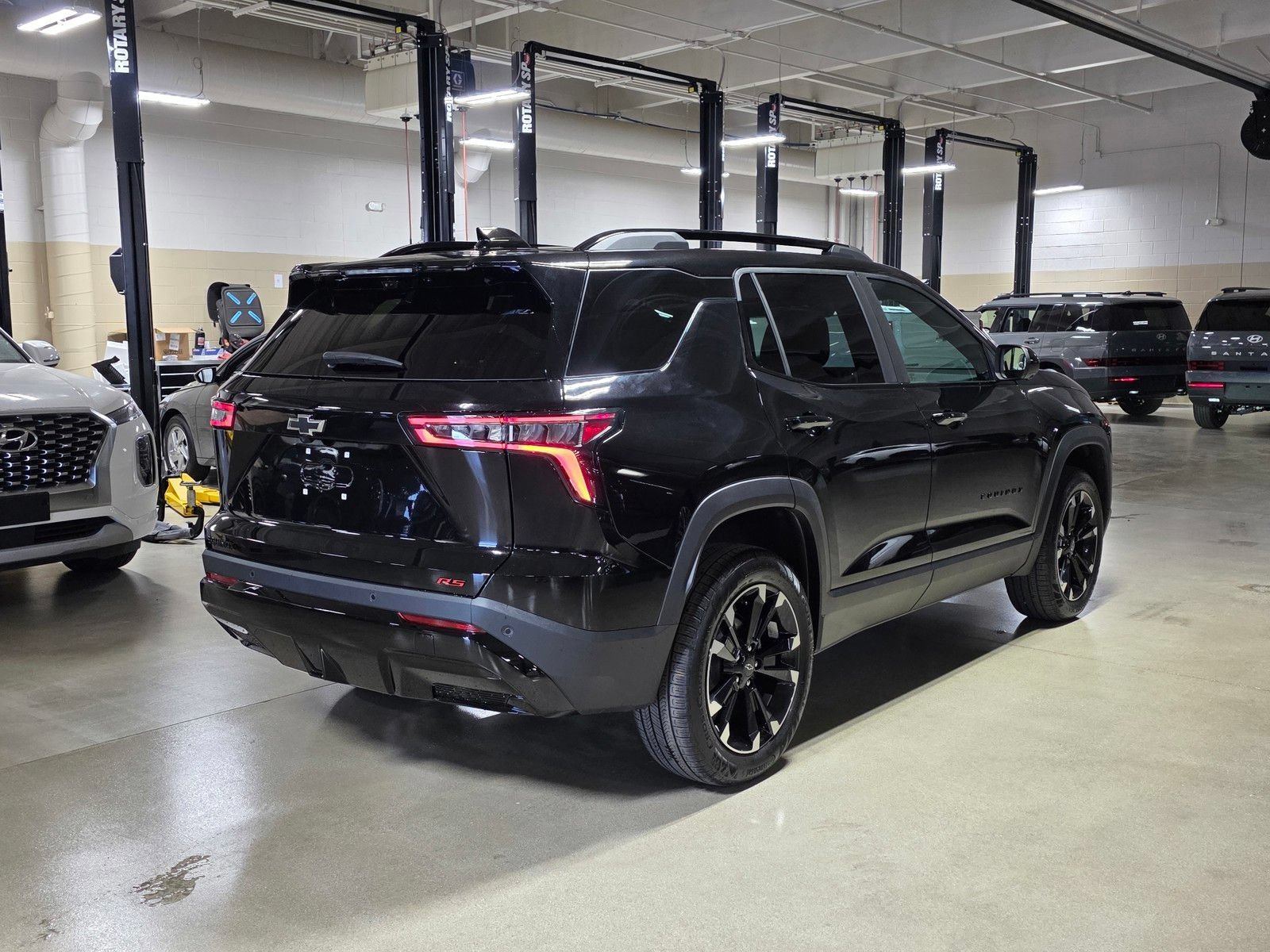 2027 Chevrolet Equinox RS - Photo 7