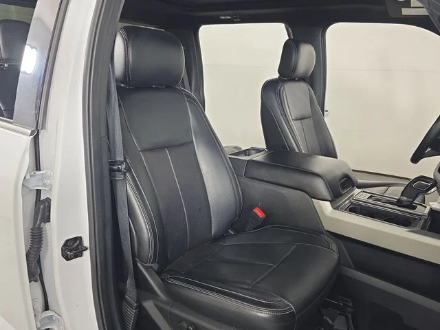 Used 2019 Oxford White Ford Lariat image 23
