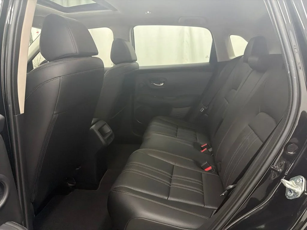 Used 2027  Honda EX-L image 20