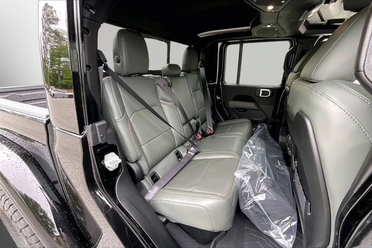 New 2026 Black Clearcoat Jeep Mojave X image 19