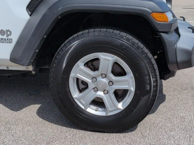 Certified Used 2021 Bright White Clearcoat Jeep Unlimited Sport S image 11