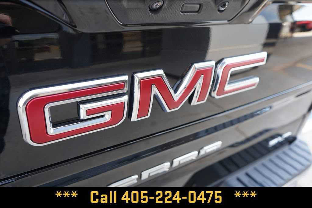 New 2026 Onyx Black GMC SLT image 5