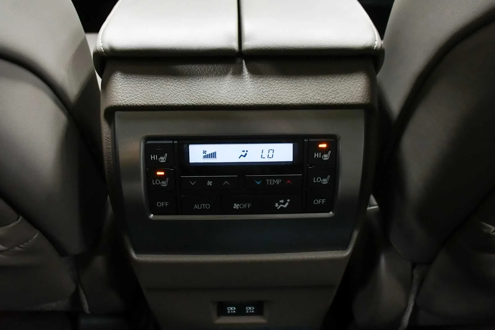 Used 2023 Eminent White Pearl Lexus Premium image 25