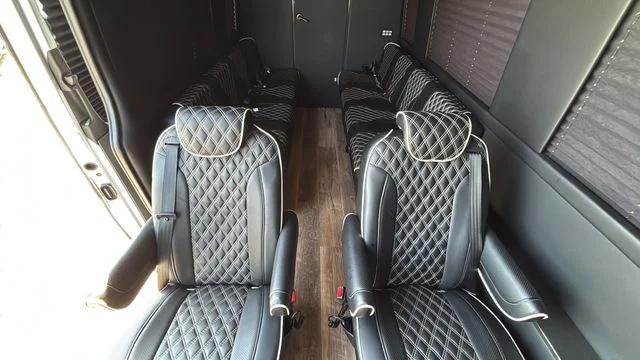 Used 2021  Mercedes-Benz Cargo 170 WB image 38