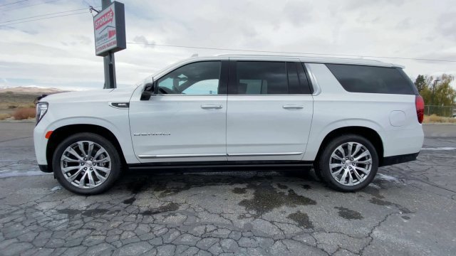 Certified Used 2023 WHITE FROST TRICOAT GMC Denali image 5