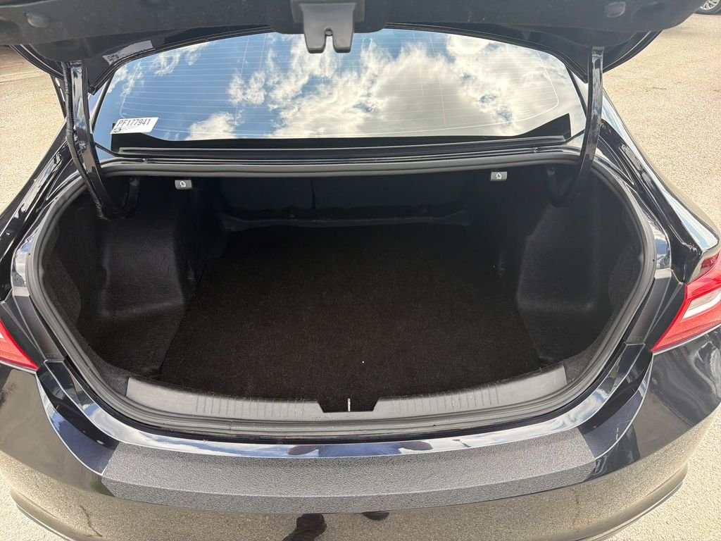 Used 2023 Gray Chevrolet LT image 9