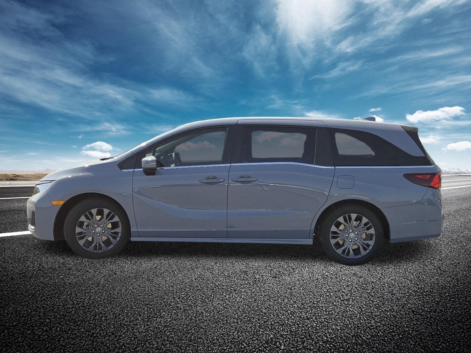 New 2026 Sonic Gray Pearl Honda Touring image 6