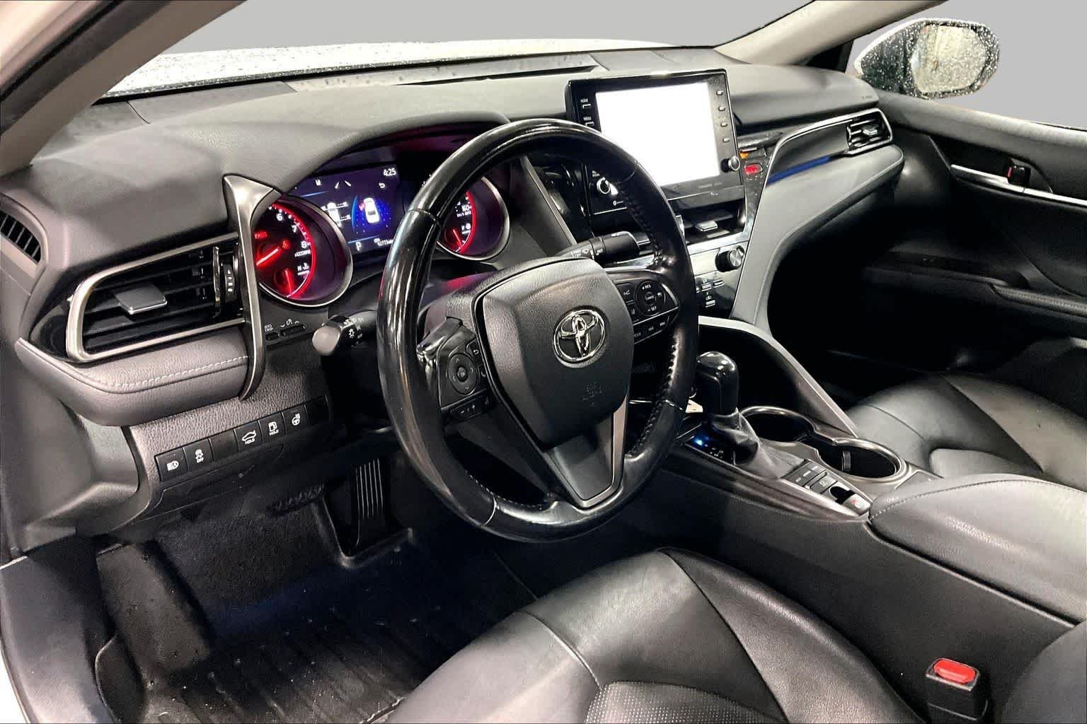 Certified Used 2021 Wind Chill Pearl Toyota XSE image 17