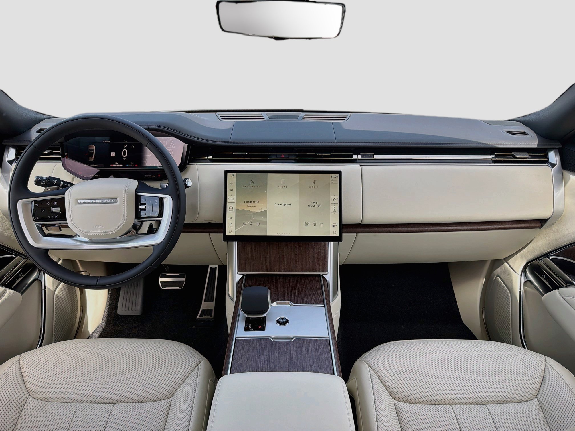 New 2026 Fuji White LAND ROVER SE 7 Seats image 17