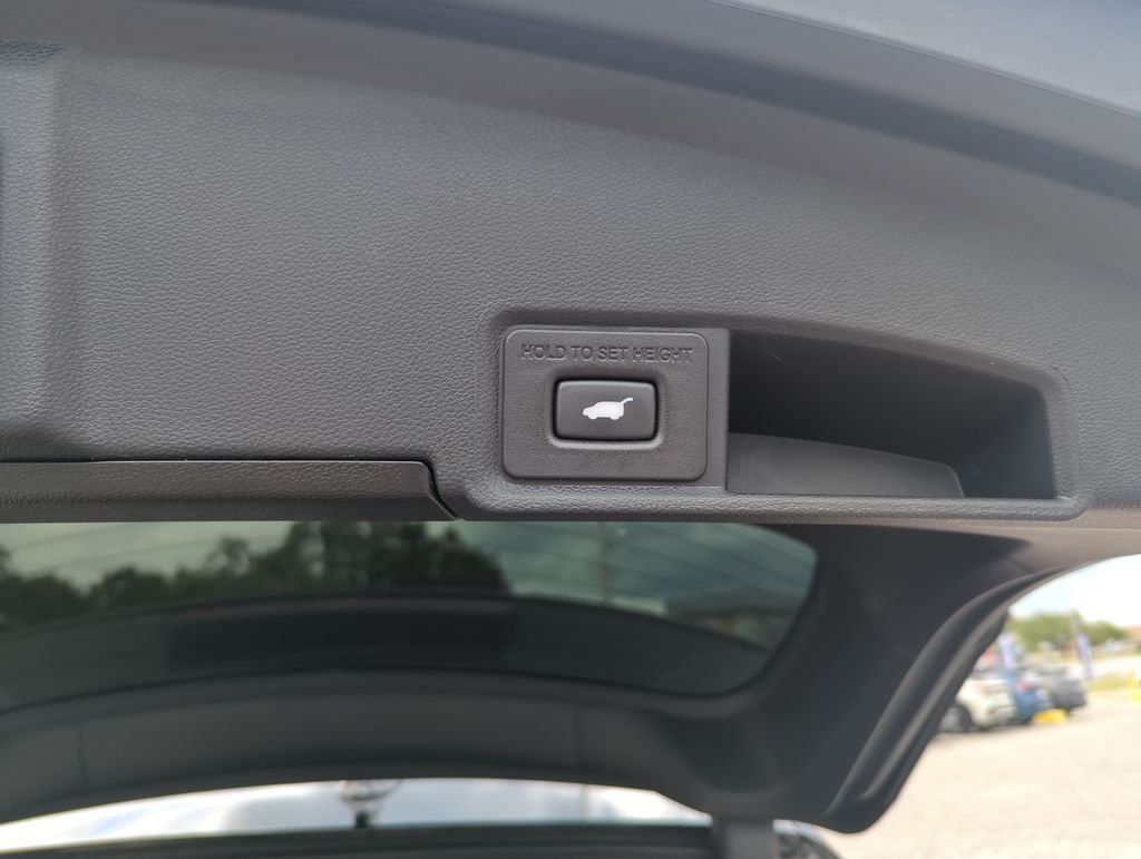 Used 2021 Black Acura Advance Package image 32