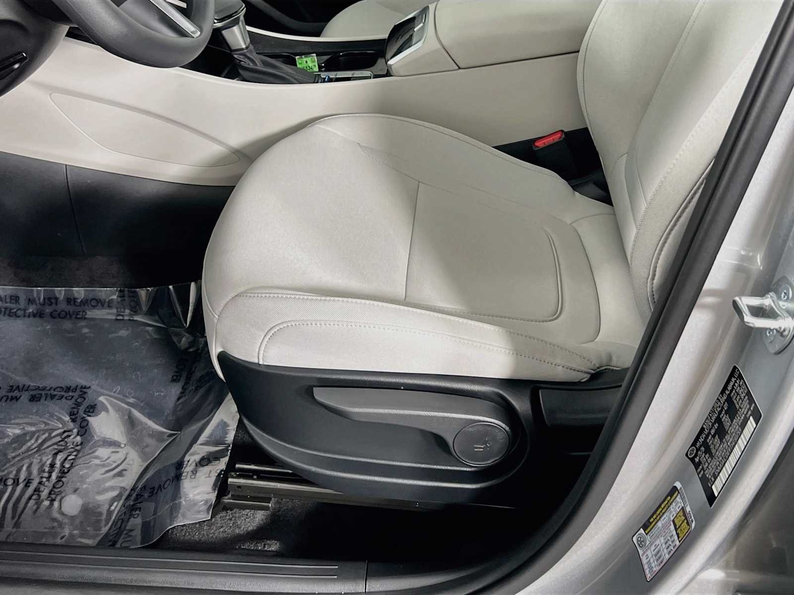 Used 2026 Shimmering Silver Hyundai SE image 20