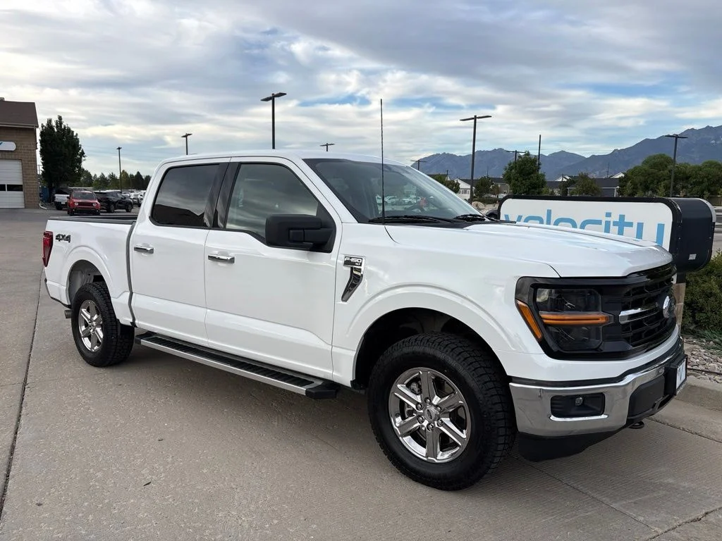 Used 2025 White Ford XLT image 1