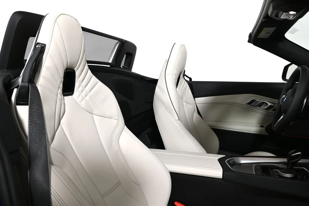New 2026 Blue BMW sDrive30i image 40
