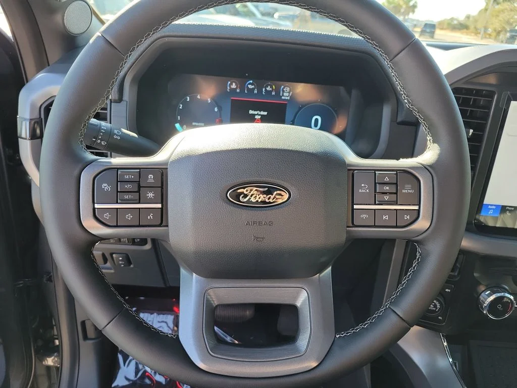 New 2026 Carbonized Gray Metallic Ford XLT image 17