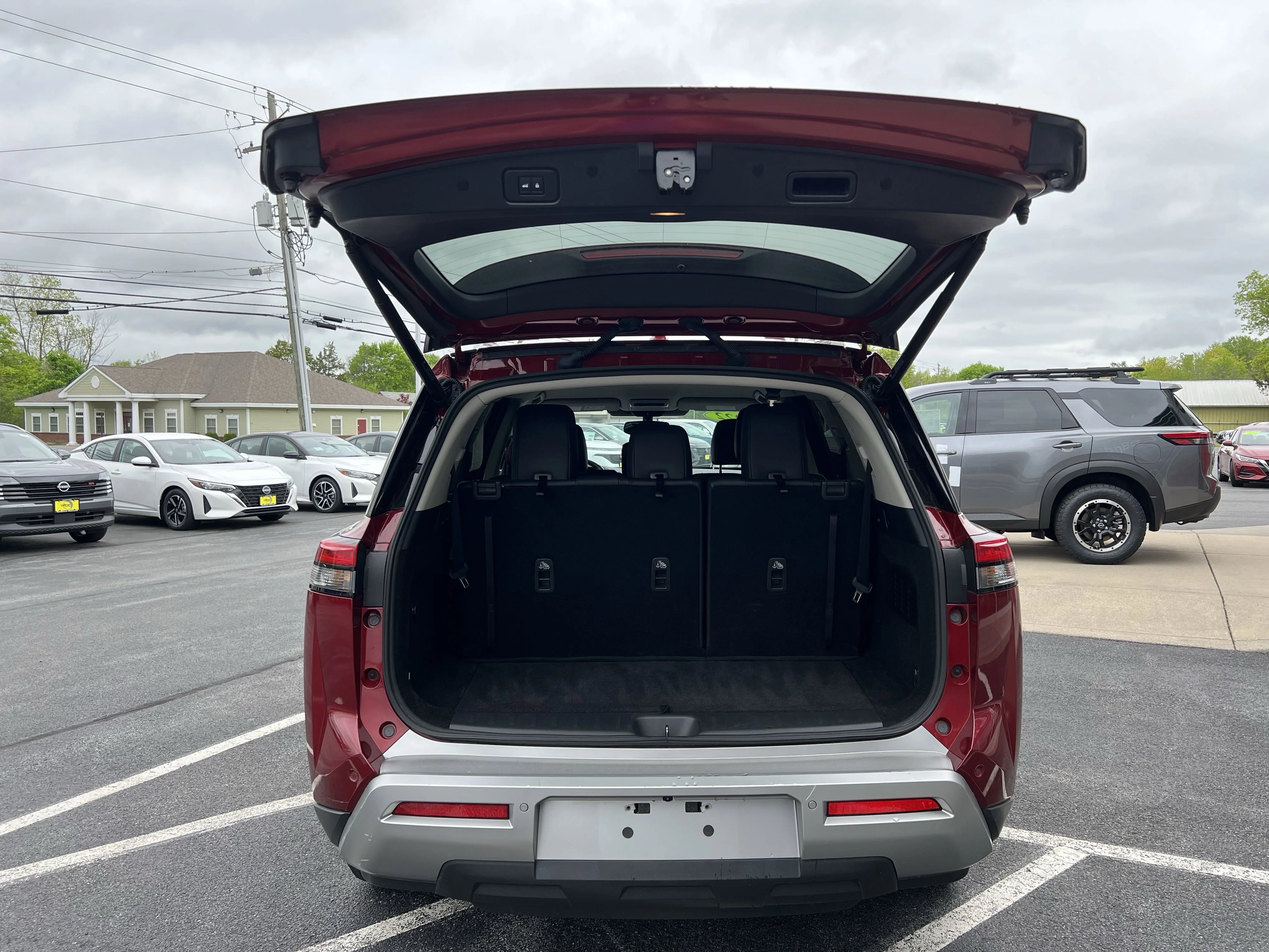 2022 Nissan Pathfinder SL - Photo 11