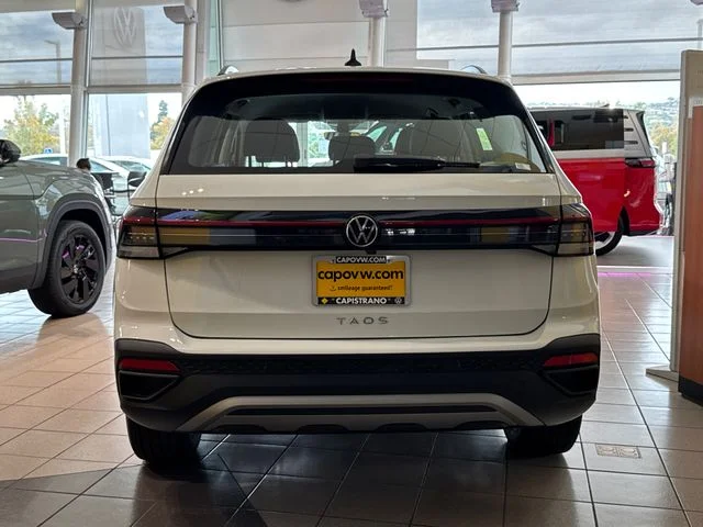 New 2027 Pure White Volkswagen 1.5T S image 5