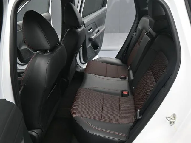 2025 Nissan Kicks SR - Photo 15