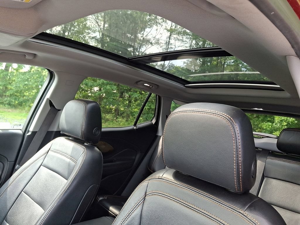 Certified Used 2018 RED QUARTZ TINTCOAT GMC SLE image 15