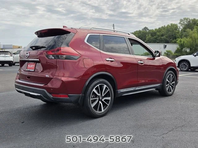 Used 2020 Red Nissan SL image 5