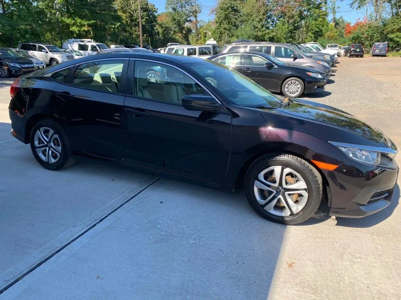 Used 2016 Black Honda LX Sedan 4D image 21