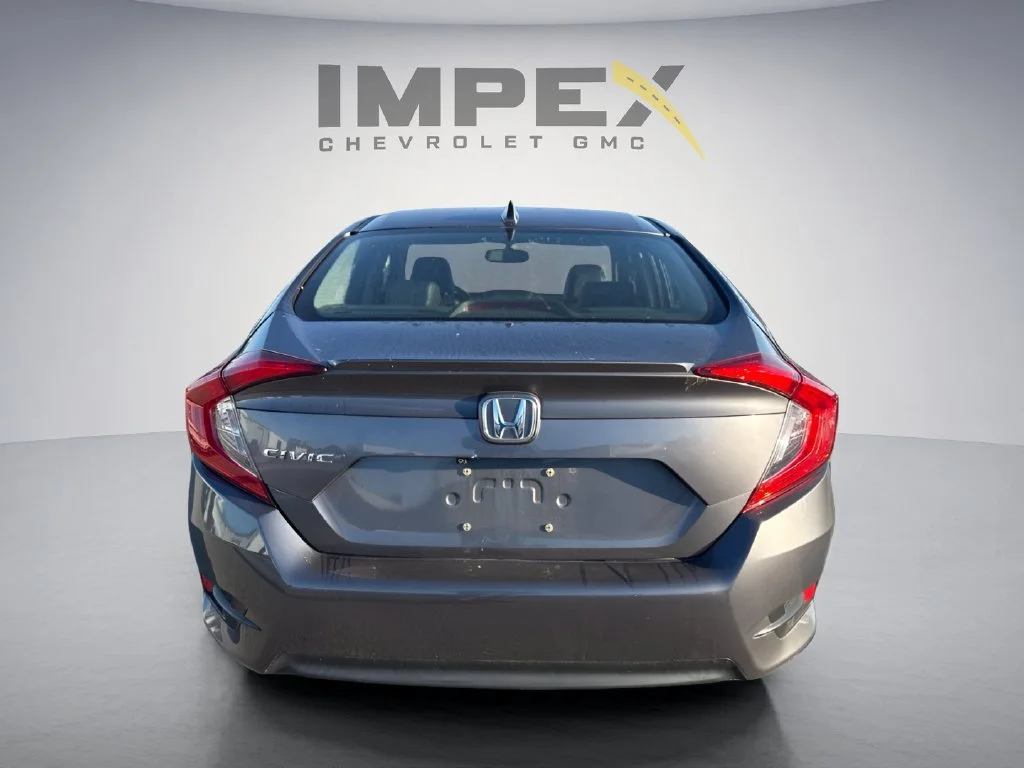 Used 2018  Honda EX-L image 4