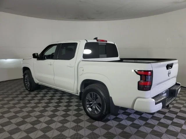 New 2026 Glacier White Nissan Crew Cab SV image 5