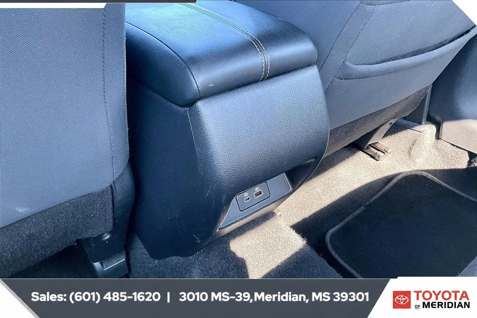 Used 2025 Gun Metallic Nissan SV image 23