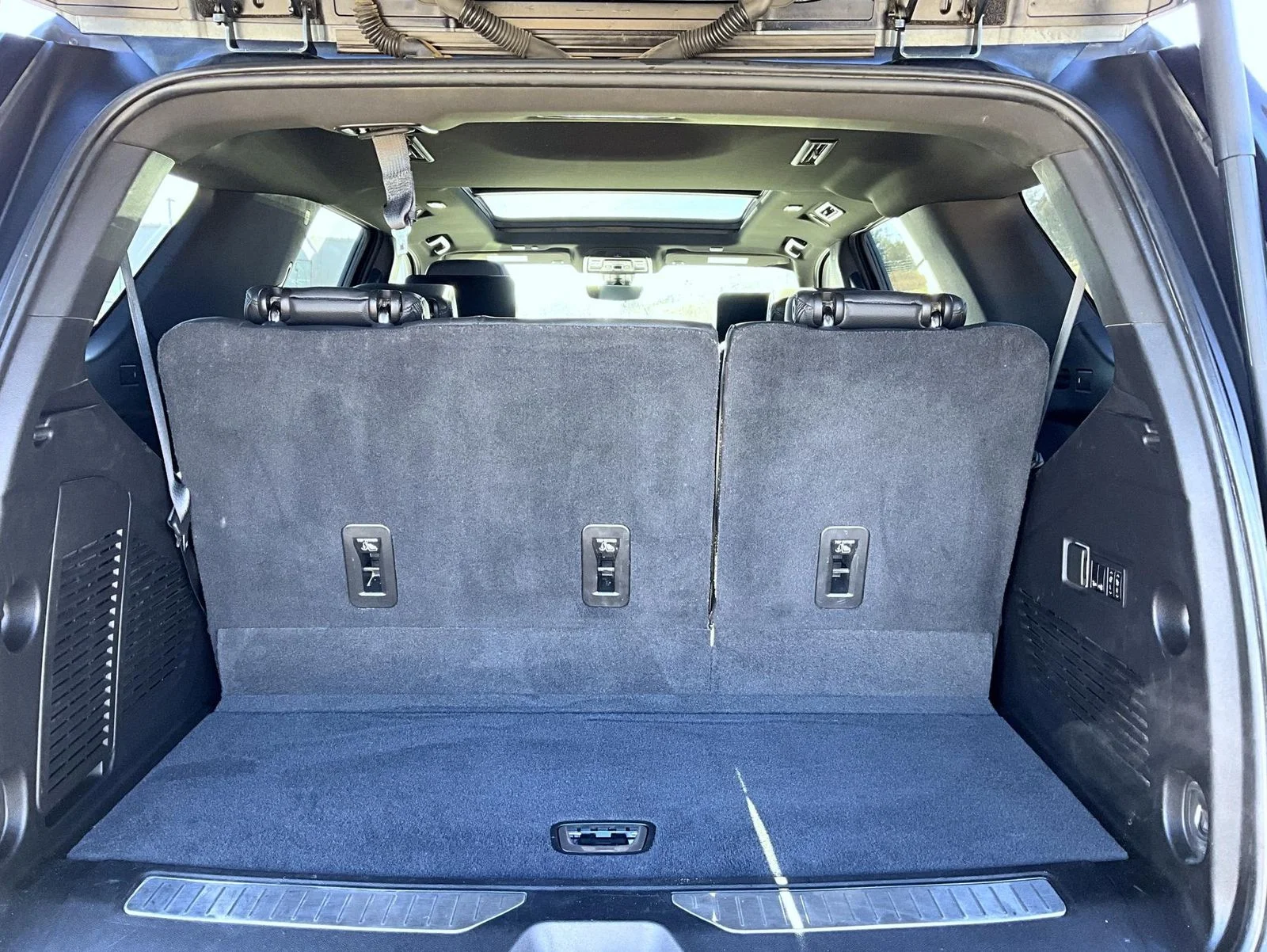 Used 2021 Blue GMC Denali image 9