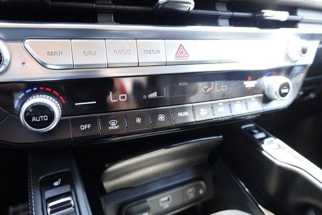 Used 2024 Midnight Kia SX image 35