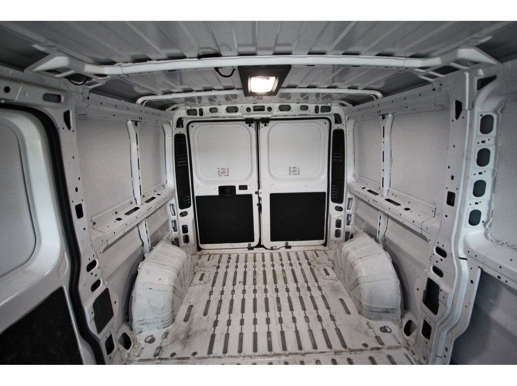 Used 2025 White Ram Base image 13