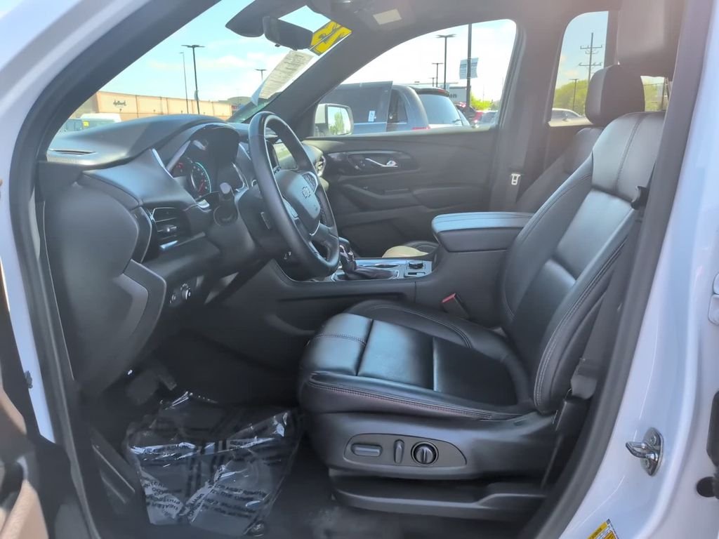 Used 2023 White Chevrolet RS image 21