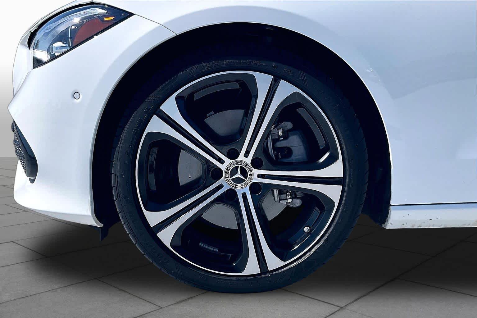 Used 2024 MANUFAKTUR Moonlight White Metallic Mercedes-Benz C 300 image 10