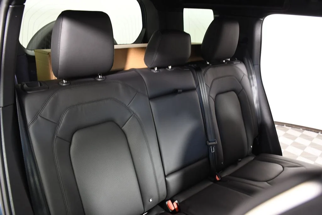 New 2026 Tasman Blue Land Rover S image 23