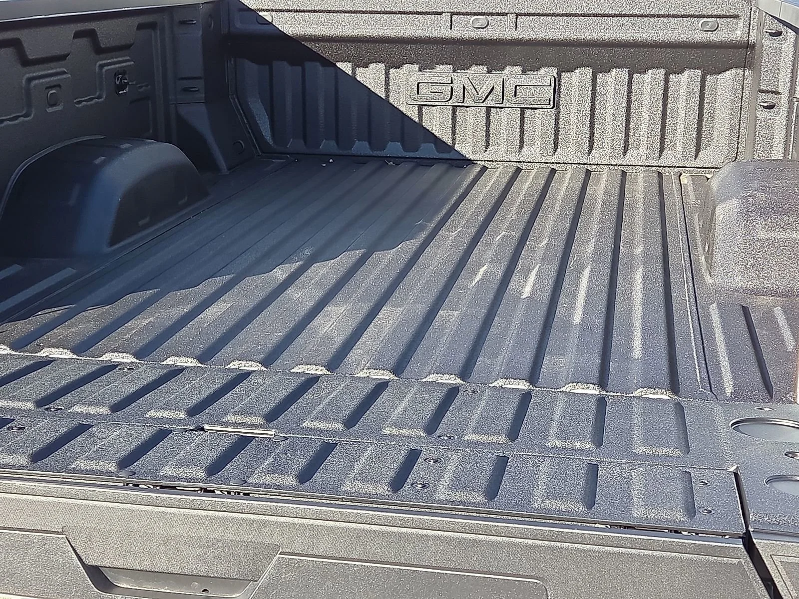 2026 GMC Sierra 2500HD Denali - Photo 8