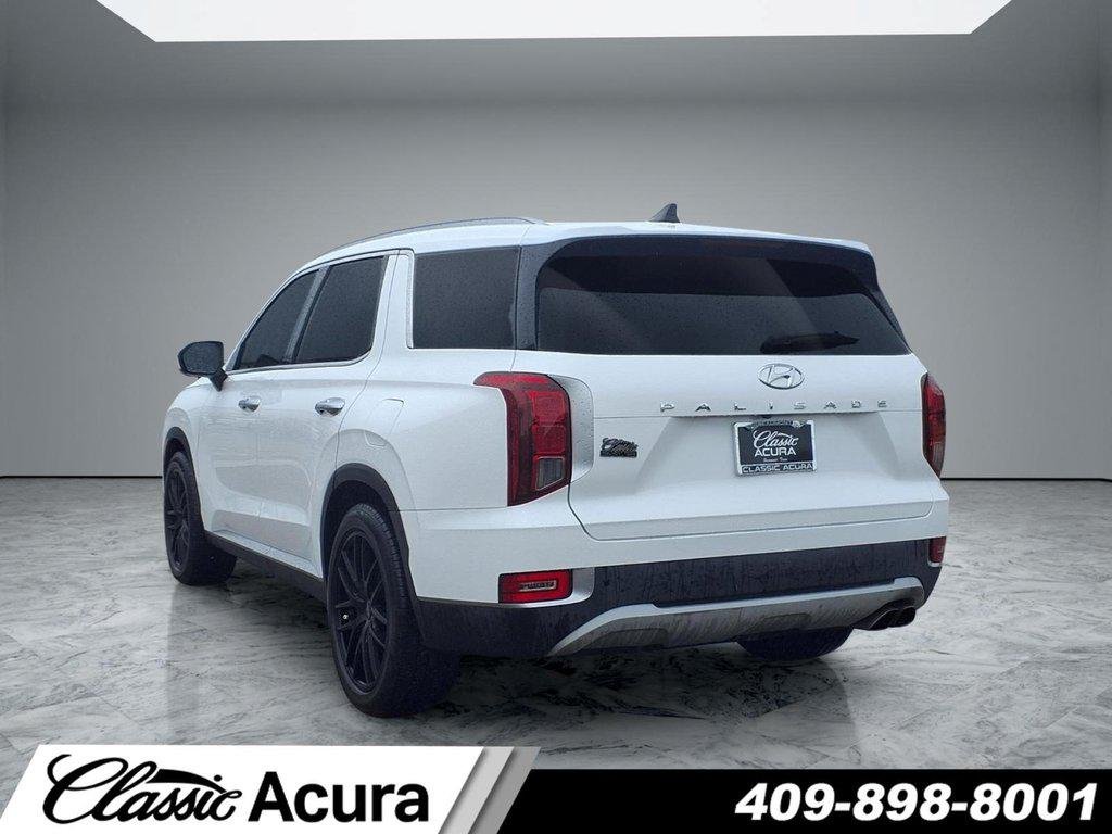 Used 2022 Hyper White Hyundai SEL image 5
