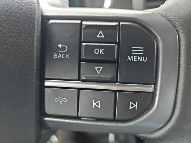 Used 2023 Black Ford XLT image 18
