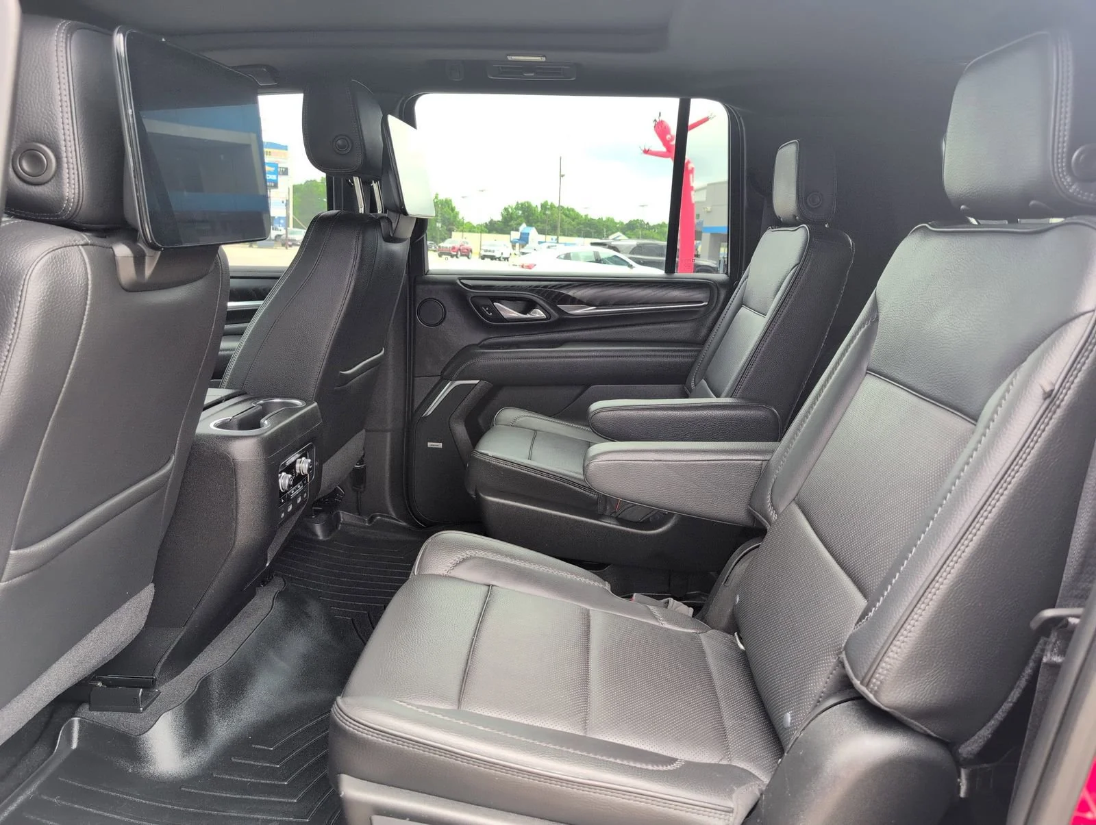 Used 2021 CAYENNE RED TINTCOAT GMC Denali image 33