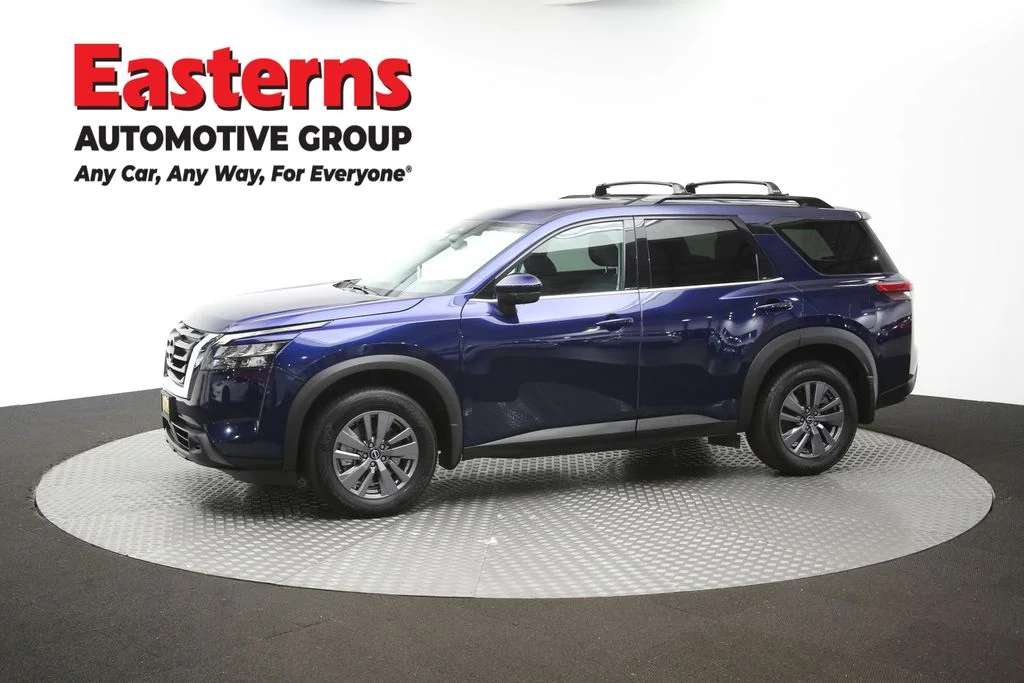 Used 2023 Blue Nissan SV image 61