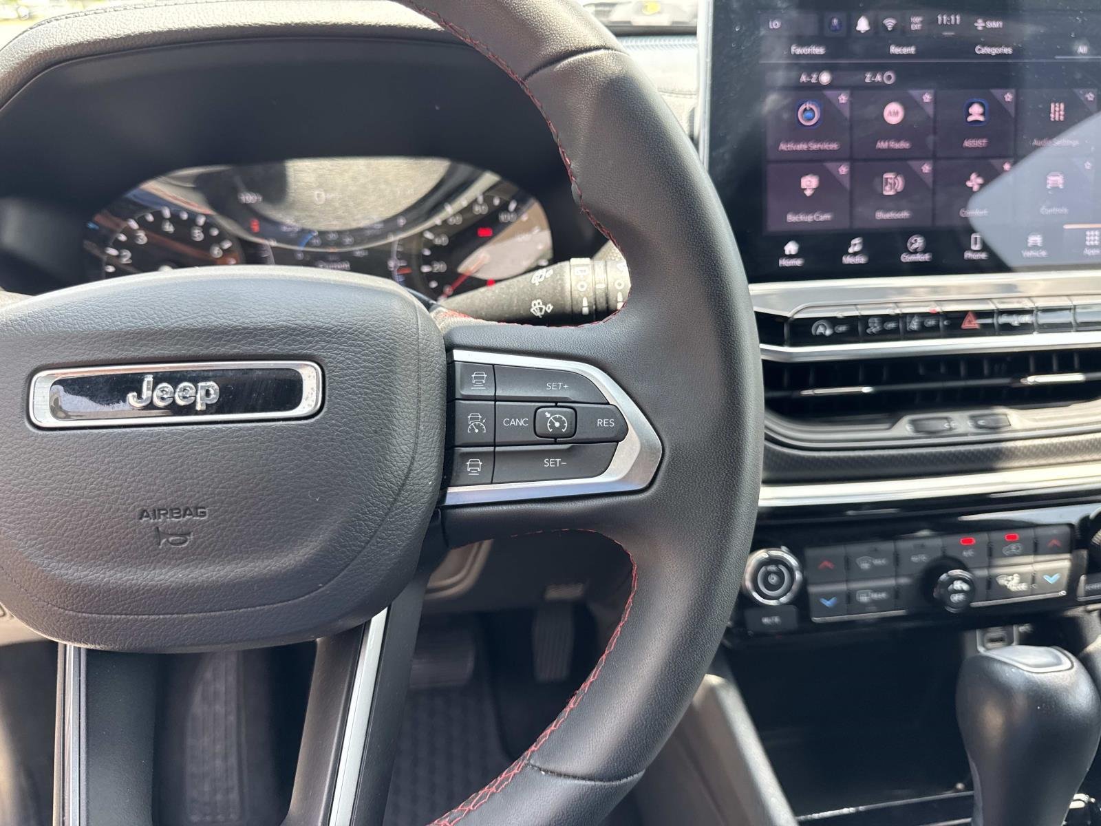 Used 2025 White Jeep Trailhawk image 23