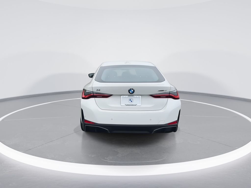 New 2026 White BMW xDrive40 image 7